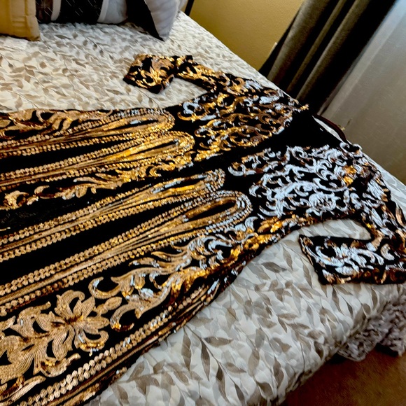 Elegant Sequined Duster/Tunic - Black & Gold - XL - Picture 6 of 15